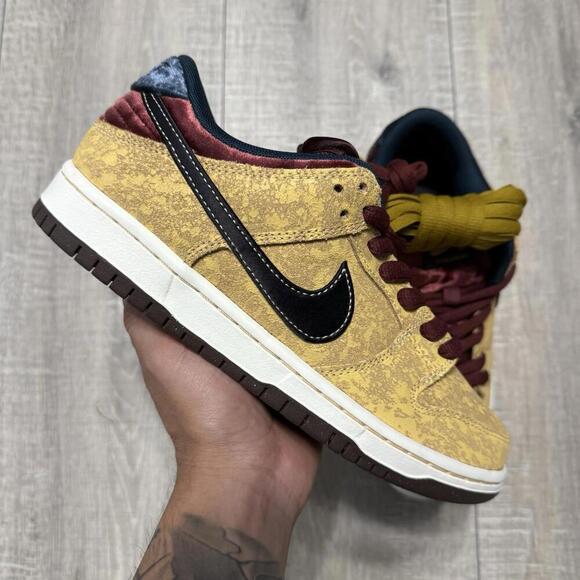 Nike SB Dunk Low City of Cinema FZ1278 200 Size US Men 6 / Women 7.5 main image 5
